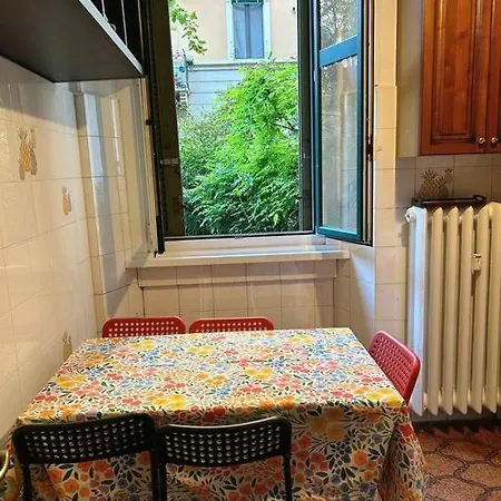 Appartamento Con Giardino Milaan Buitenkant foto